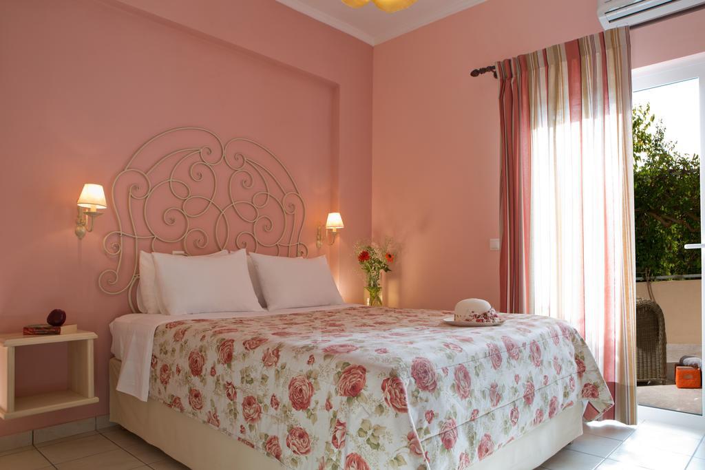Amalia Apartments Exanthia Номер фото